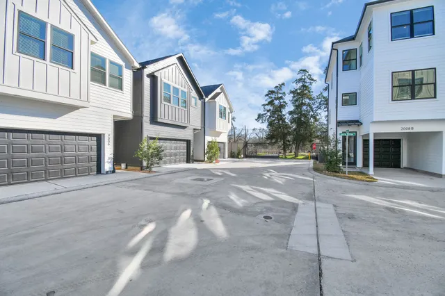 $1,895 | 2006 Laverne Willow Lane, Unit A, Houston, TX 77080