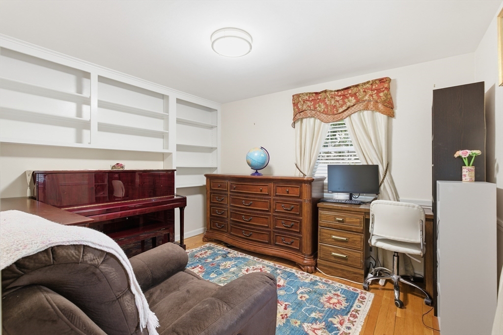 560 Worcester Street Wellesley, MA 02481 - Photo 18 of 42