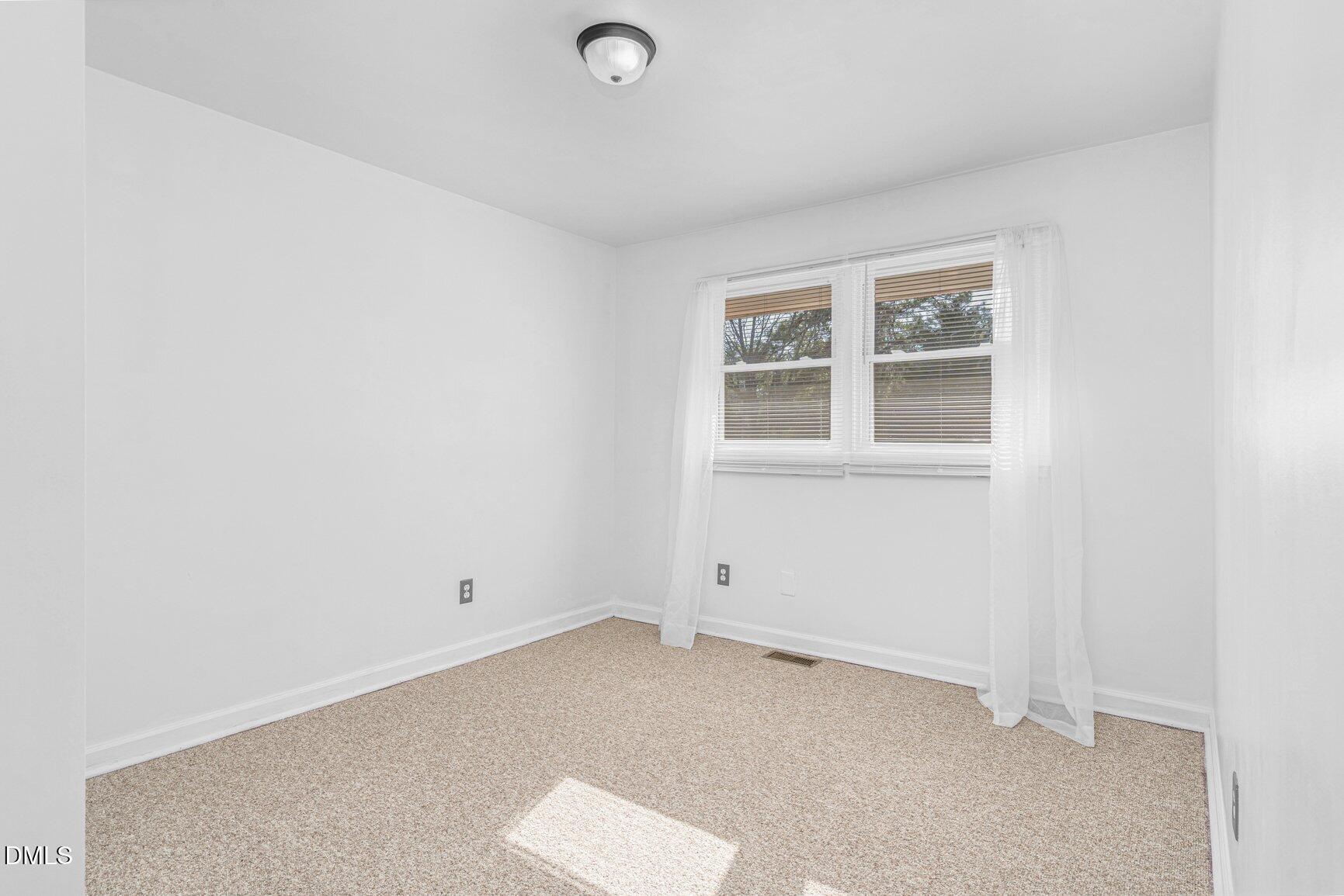 2009 Leggett Road Rocky Mount, NC 27801 - Photo 7 of 28 007-2009LeggettRoad-RockyMount-NC-27801-