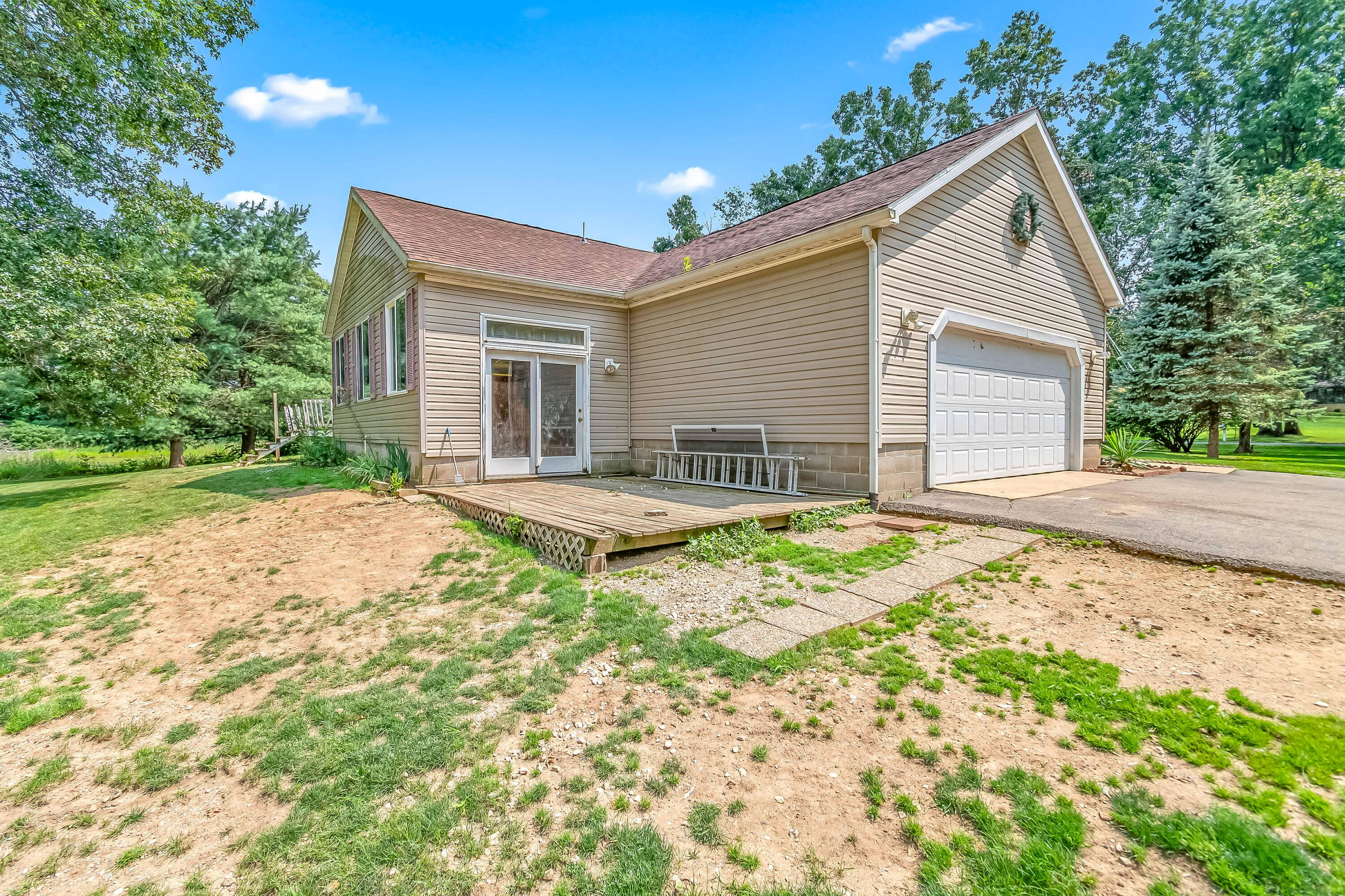 7578 Greenwood Road Jackson, MI 49201 - Photo 10 of 41 20