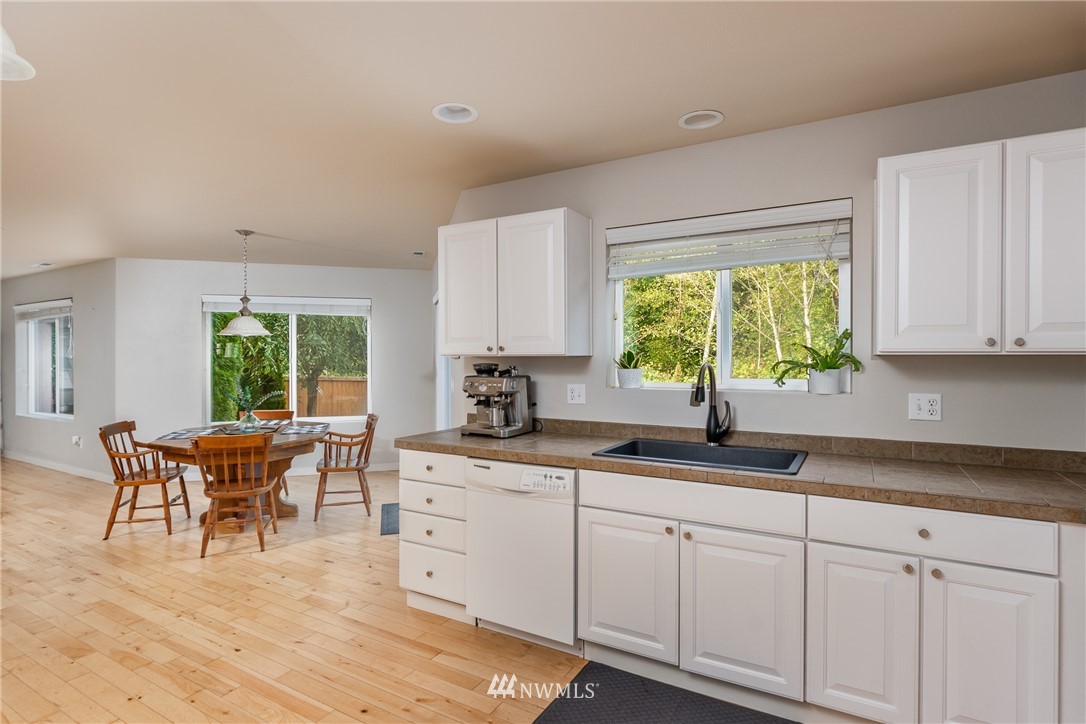 5273 Wellspring Road Mount Vernon, WA 98273 - Photo 10 of 32 Gallery Image 10