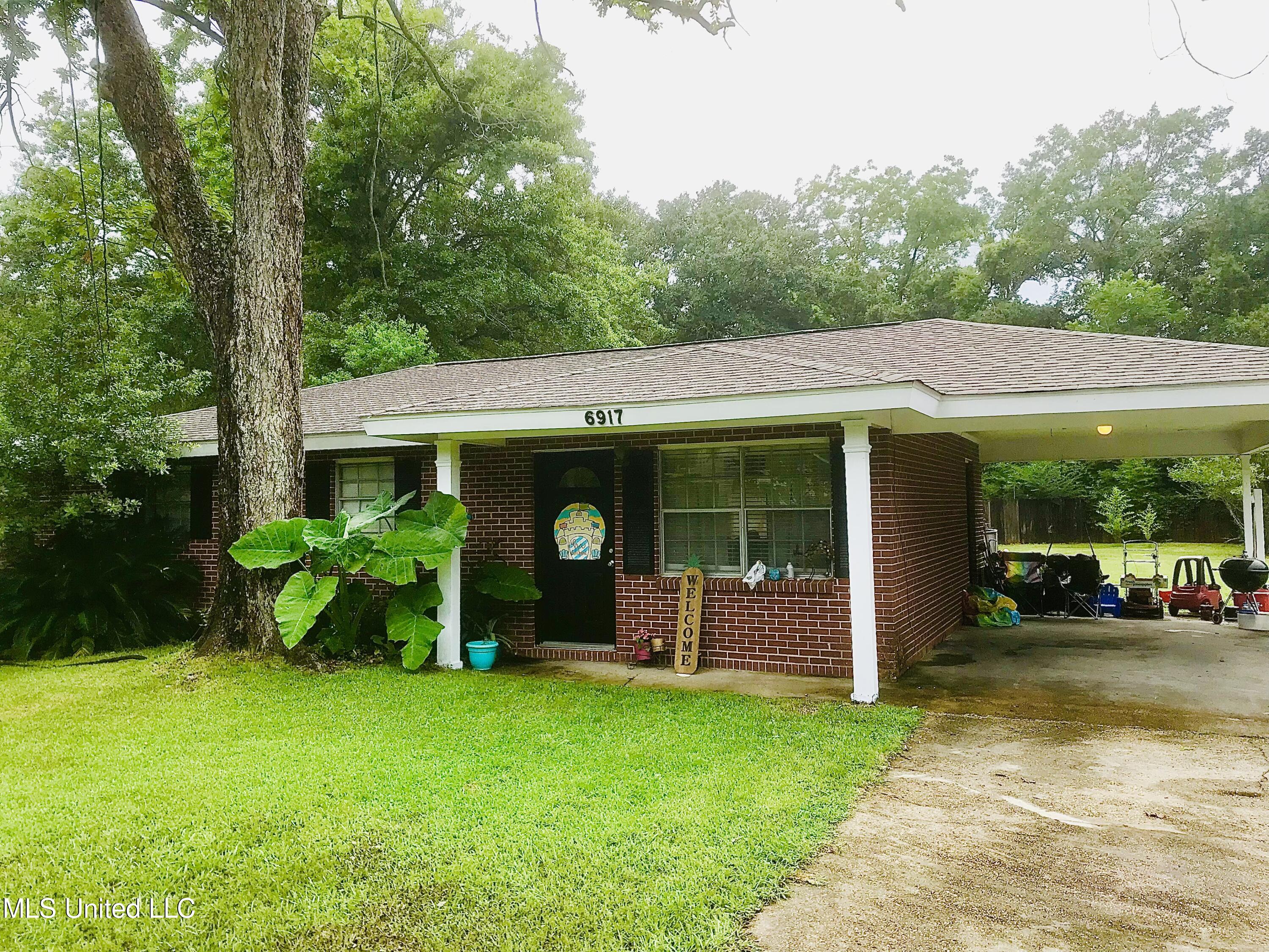 6917 Barnes Road Moss Point, MS 39563 - Photo 10 of 18 F5380520-F2ED-4C21-A12B-6A7DB6B17B9E