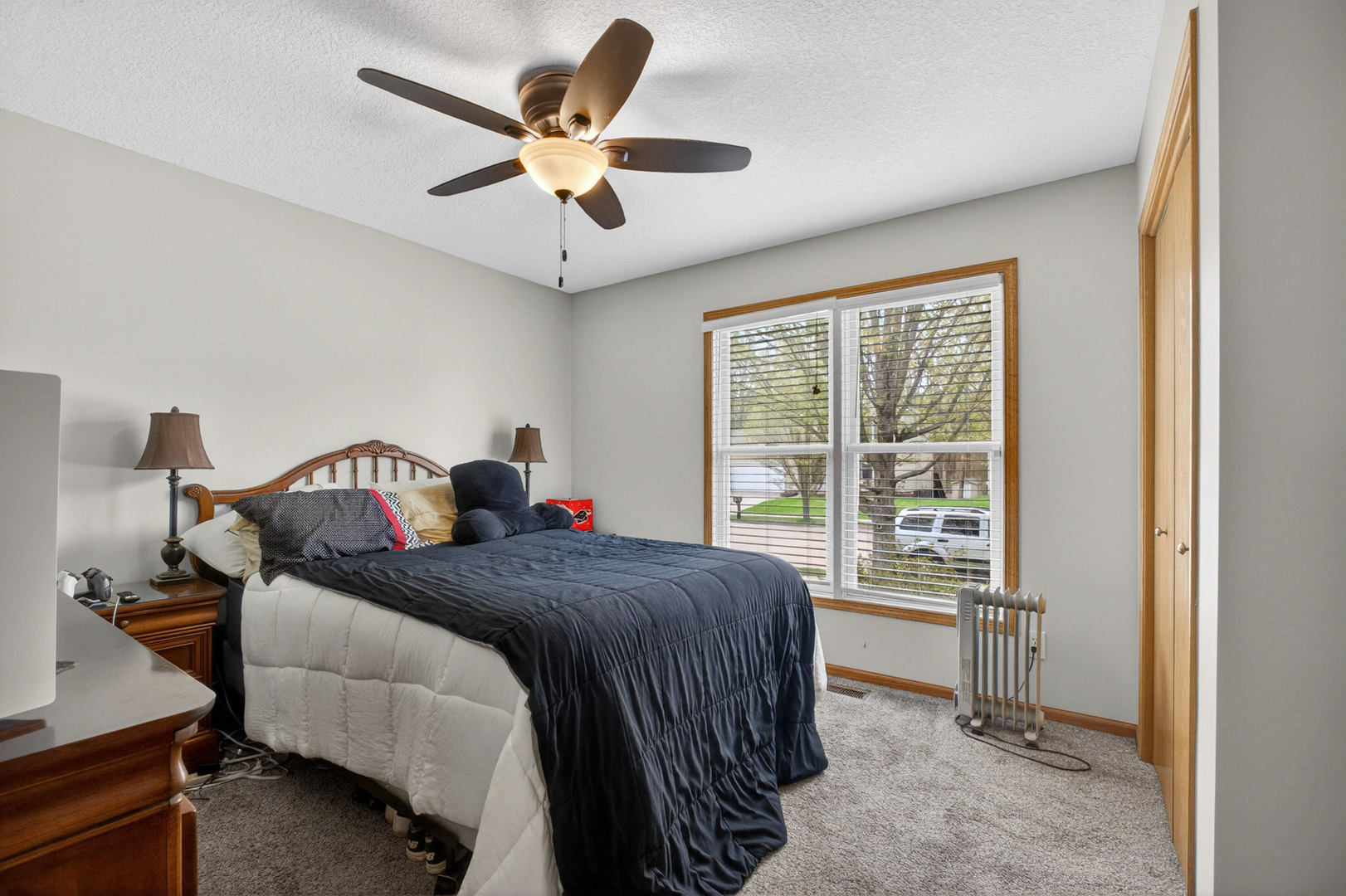 5317 Hillandale Road Davenport, IA 52806 - Photo 15 of 32
