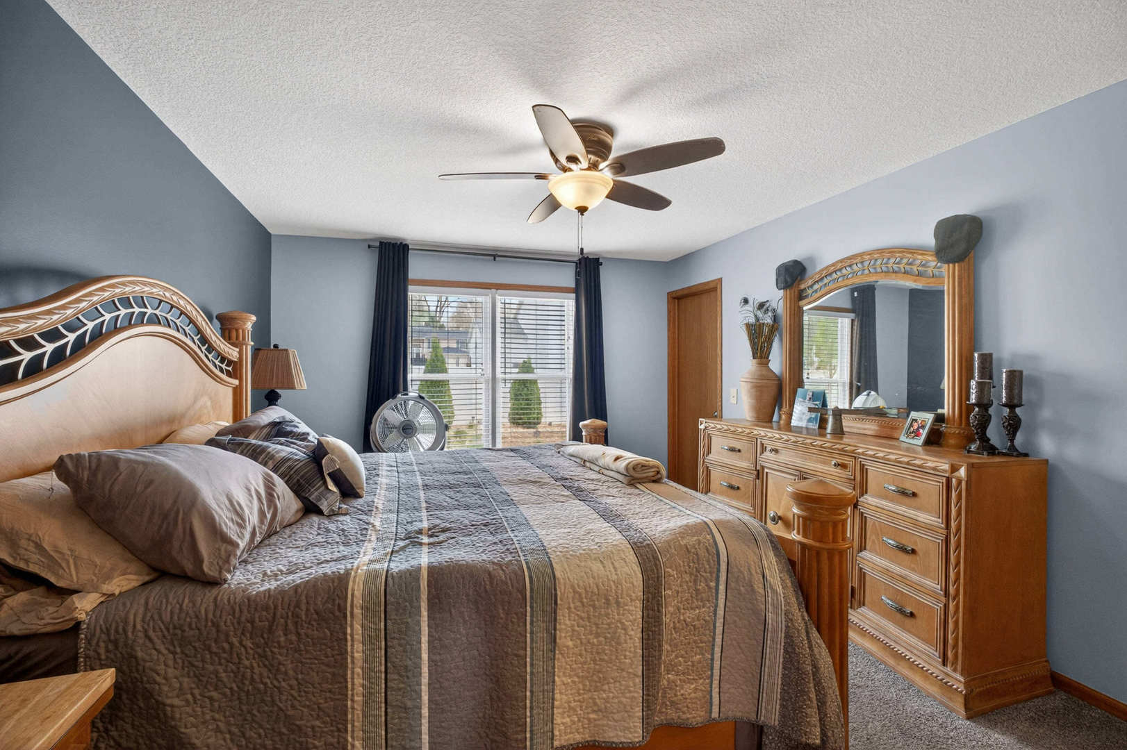 5317 Hillandale Road Davenport, IA 52806 - Photo 17 of 32