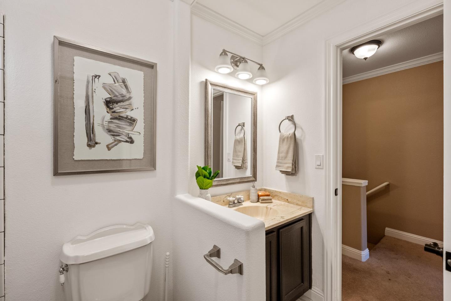 1555 Hecker Pass Road, Unit A104 Gilroy, CA 95020 - Photo 15 of 27 Gallery Image 15