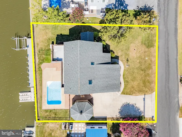 $1,495,000 | 11 Arnell Road, Rehoboth Beach, DE 19971