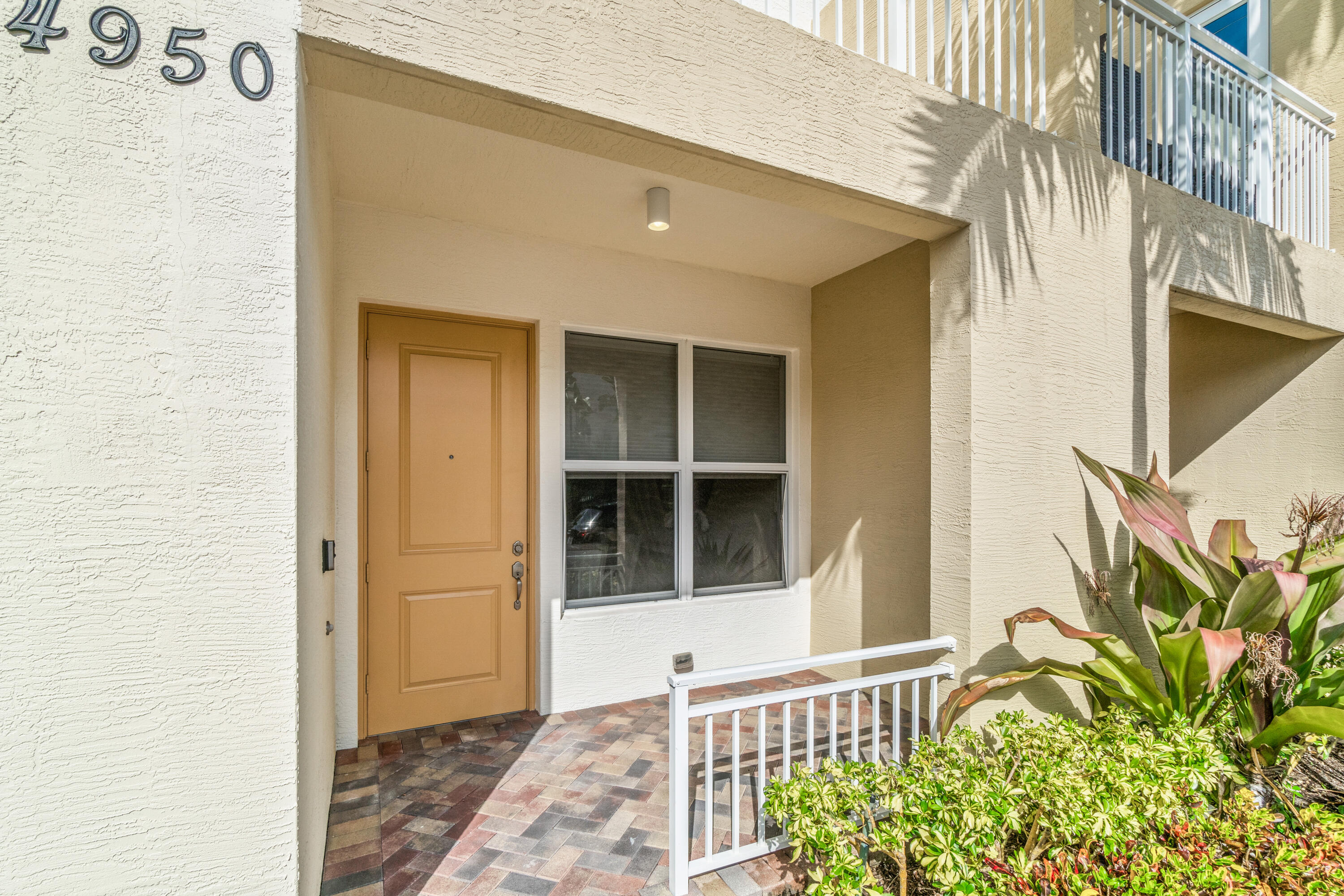 4950 Northwest 15th Avenue Boca Raton, FL 33431 - Photo 3 of 29 003-4950Northwest15thAvenue-BocaRaton-FL