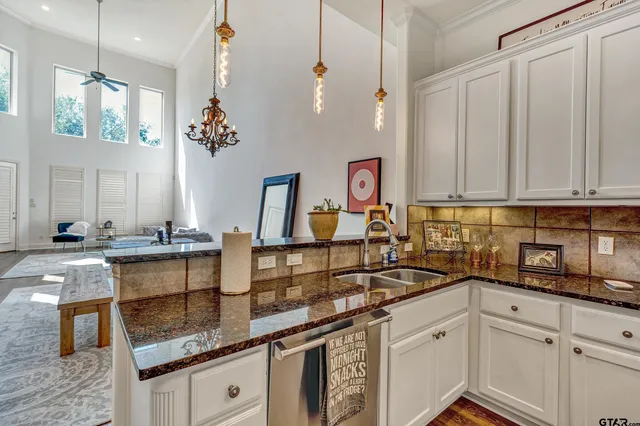 $3,195 | 5322 Del Norte Drive, Tyler, TX 75703