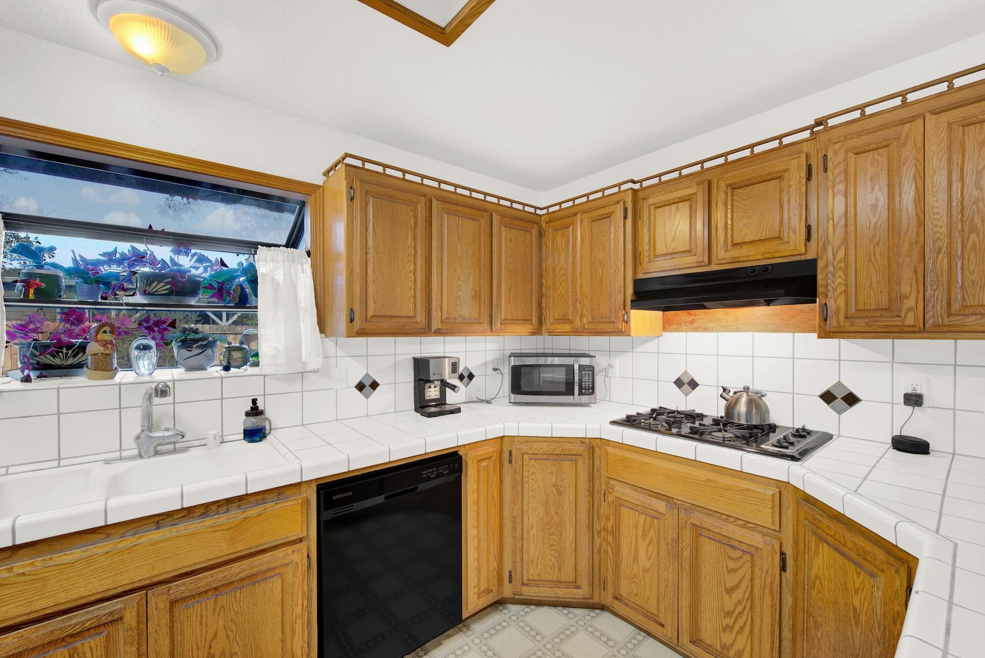 9885 Ashurst Street Proberta, CA 96078 - Photo 28 of 58