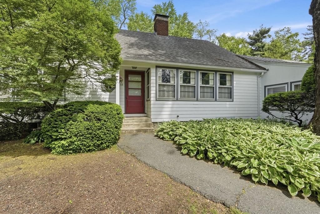 102 Blue Hills Road Amherst, MA 01002 - Photo 4 of 40