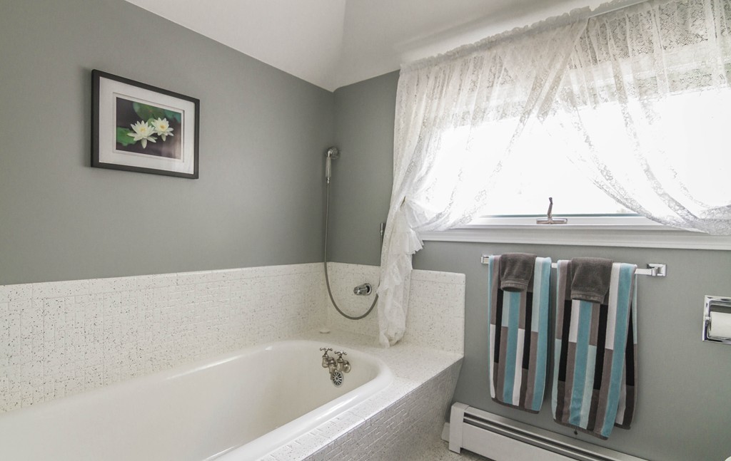 170 Oakham Road North Brookfield, MA 01535 - Photo 12 of 30 Gallery Image 12