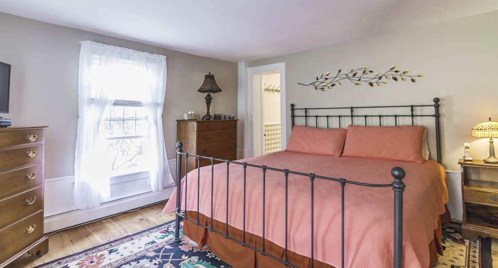 170 Oakham Road North Brookfield, MA 01535 - Photo 10 of 30 Gallery Image 10
