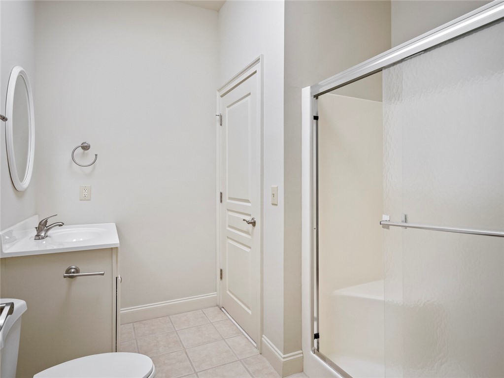 130 Thompson Road Pendleton, SC 29670 - Photo 22 of 34 Secondary Master bath