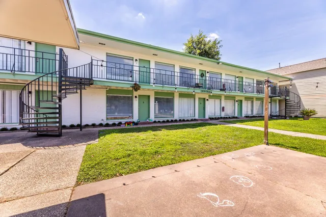 $1,495 | 1309 Blair Street, Unit 7, Houston, TX 77008