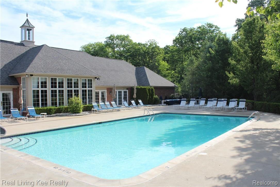 3393 Tremonte Circle, Unit 204 Rochester, MI 48306 - Photo 35 of 40 33 pool.jpg