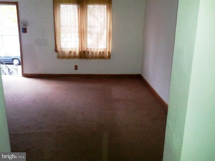 1042 South Merrimac Road Camden, NJ 08104 - Photo 12 of 18