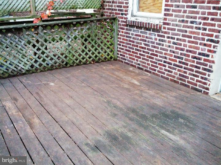 1042 South Merrimac Road Camden, NJ 08104 - Photo 7 of 18