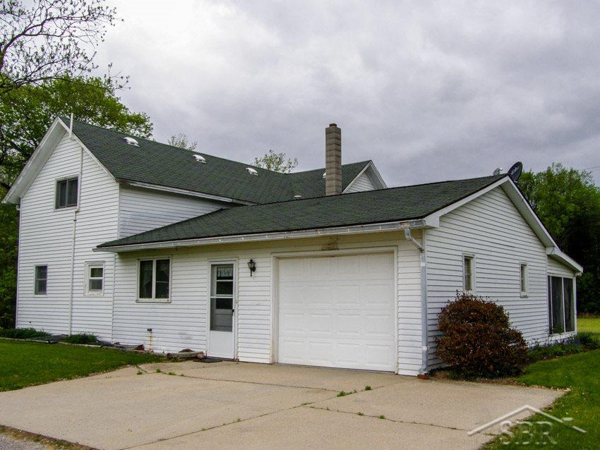 12301 Raucholz Road Chesaning, MI 48616 - Photo 2 of 8 31242379-1.JPG