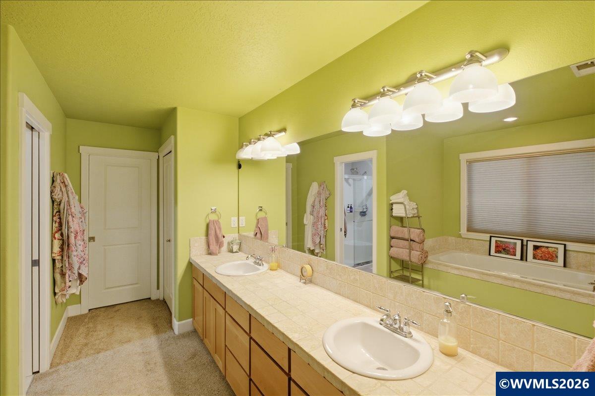 2448 Northwest Violet Avenue Albany, OR 97321 - Photo 33 of 46