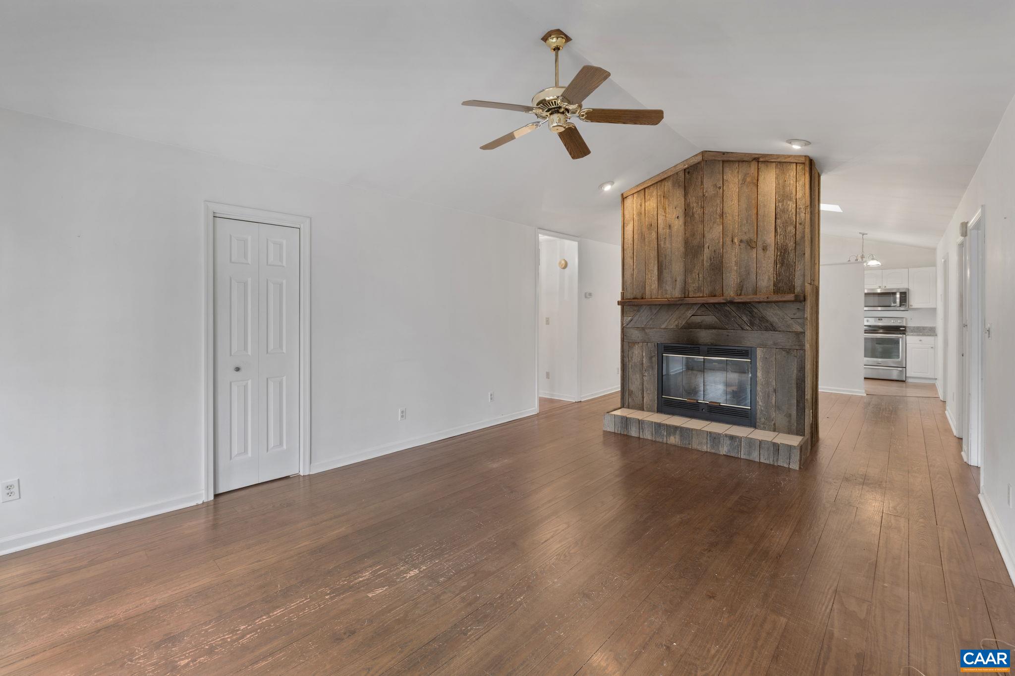 6 Pinehurst Road Palmyra, VA 22963 - Photo 4 of 34