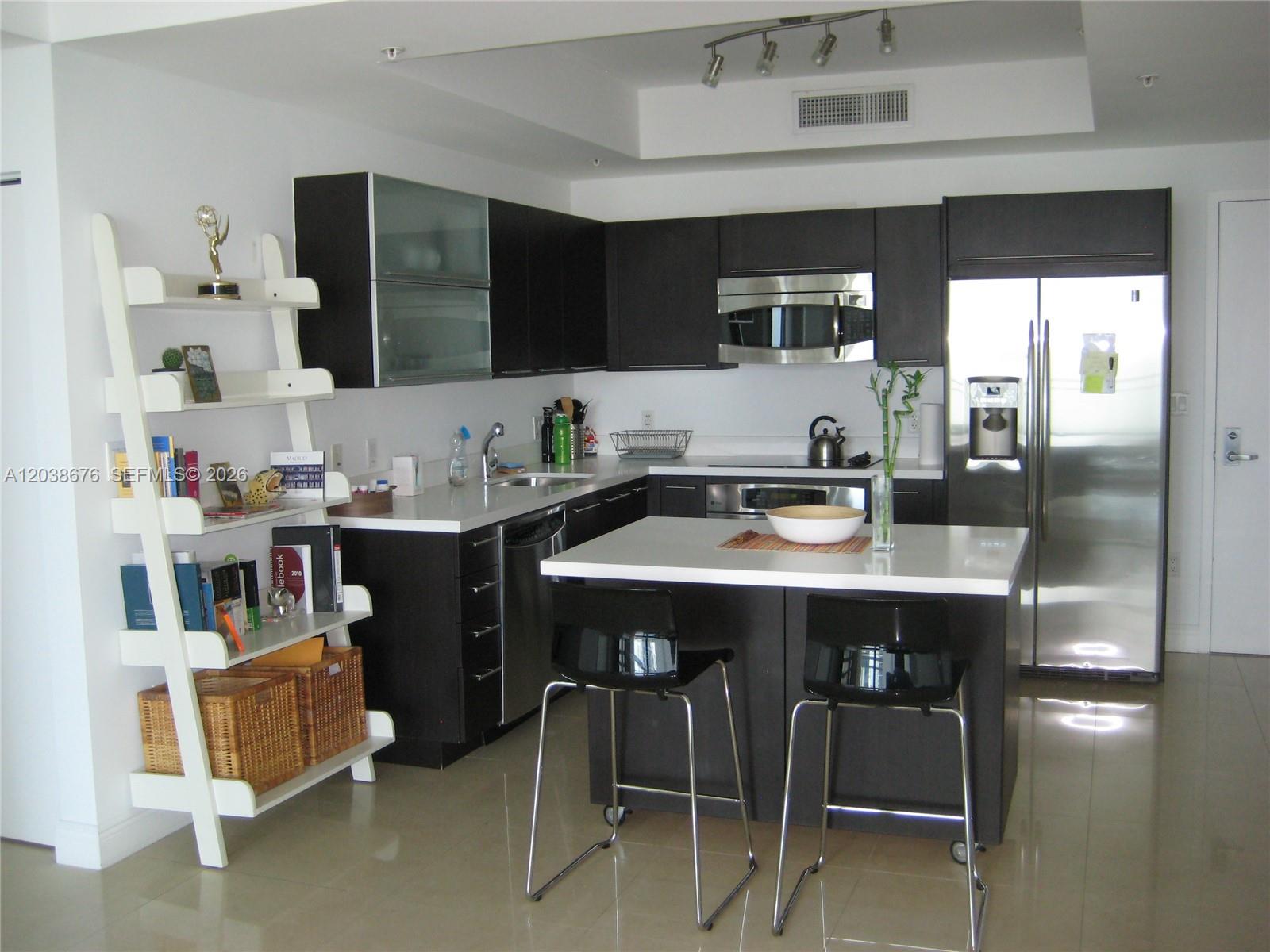 90 Southwest 3rd Street, Unit 4311 Miami, FL 33130 - Photo 3 of 33