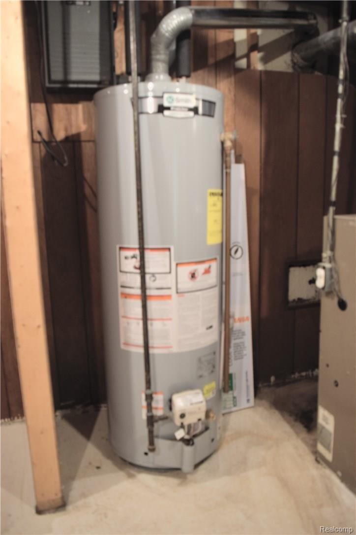 18115 15 Mile Road Clinton Township, MI 48035 - Photo 17 of 21 15 Mile Hot Water Tank.jpg