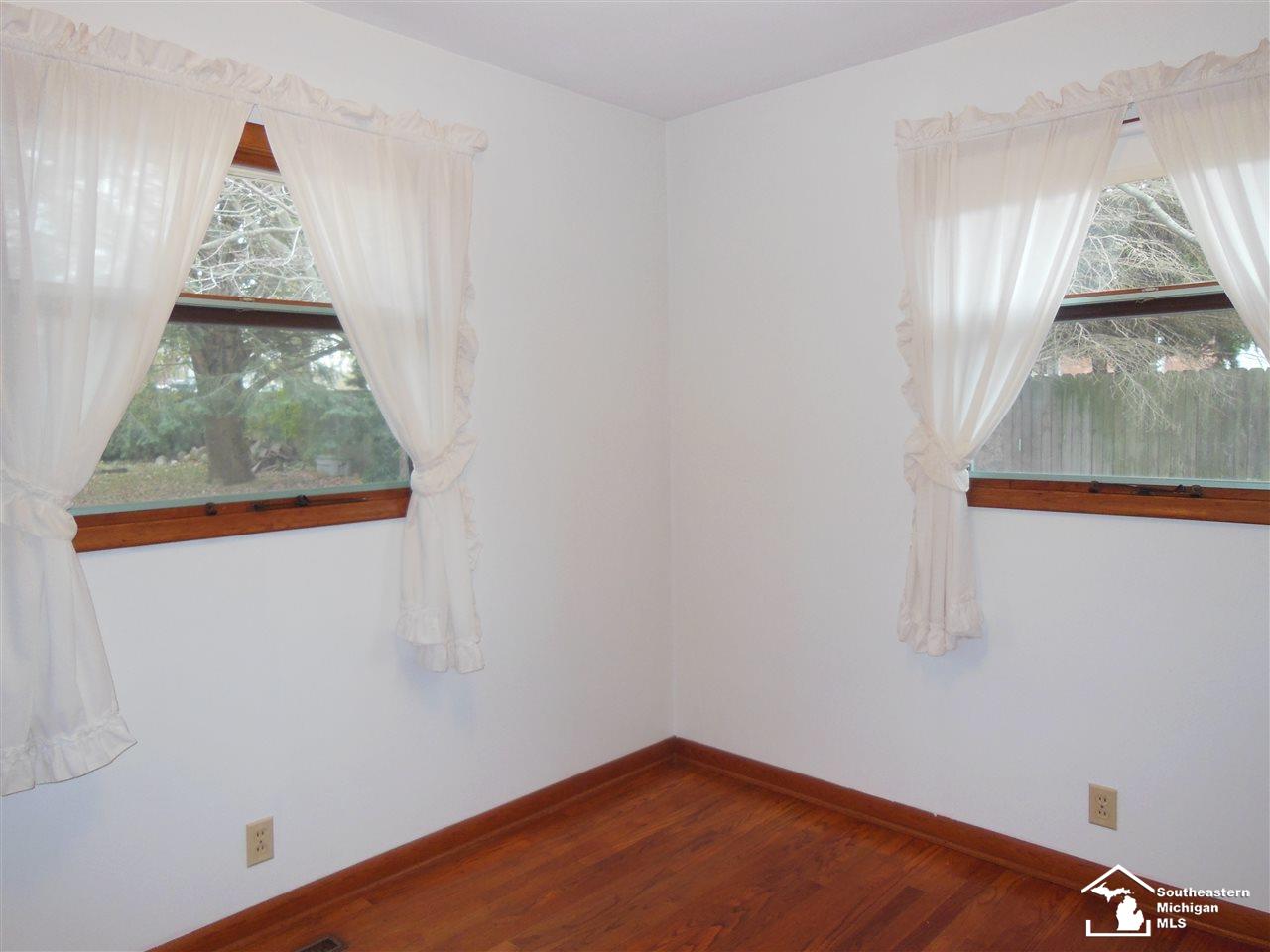 3017 Swartz Road La Salle, MI 48145 - Photo 15 of 23 50028124-14.JPG