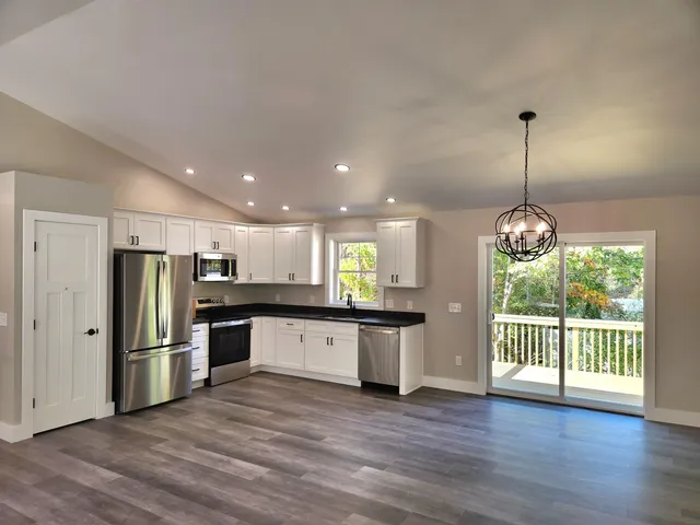 $459,900 | 184 Kennedy Drive, Keene, NH 03431