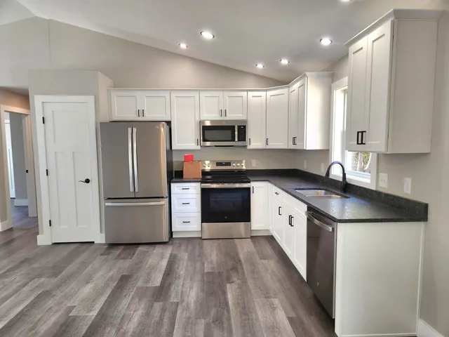 $459,900 | 184 Kennedy Drive, Keene, NH 03431