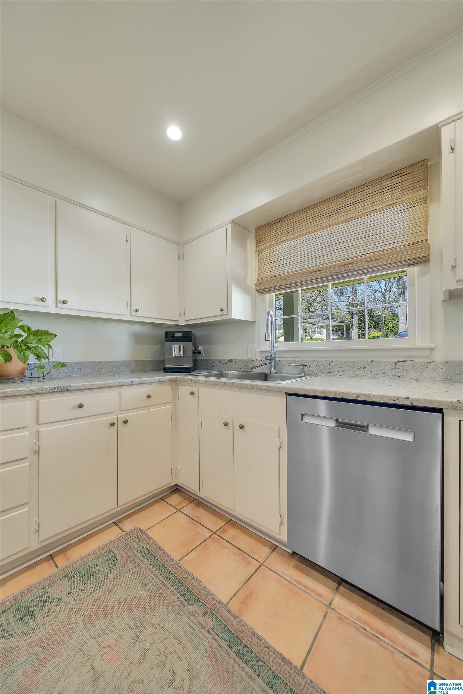 4241 Warren Road Birmingham, AL 35213 - Photo 15 of 37