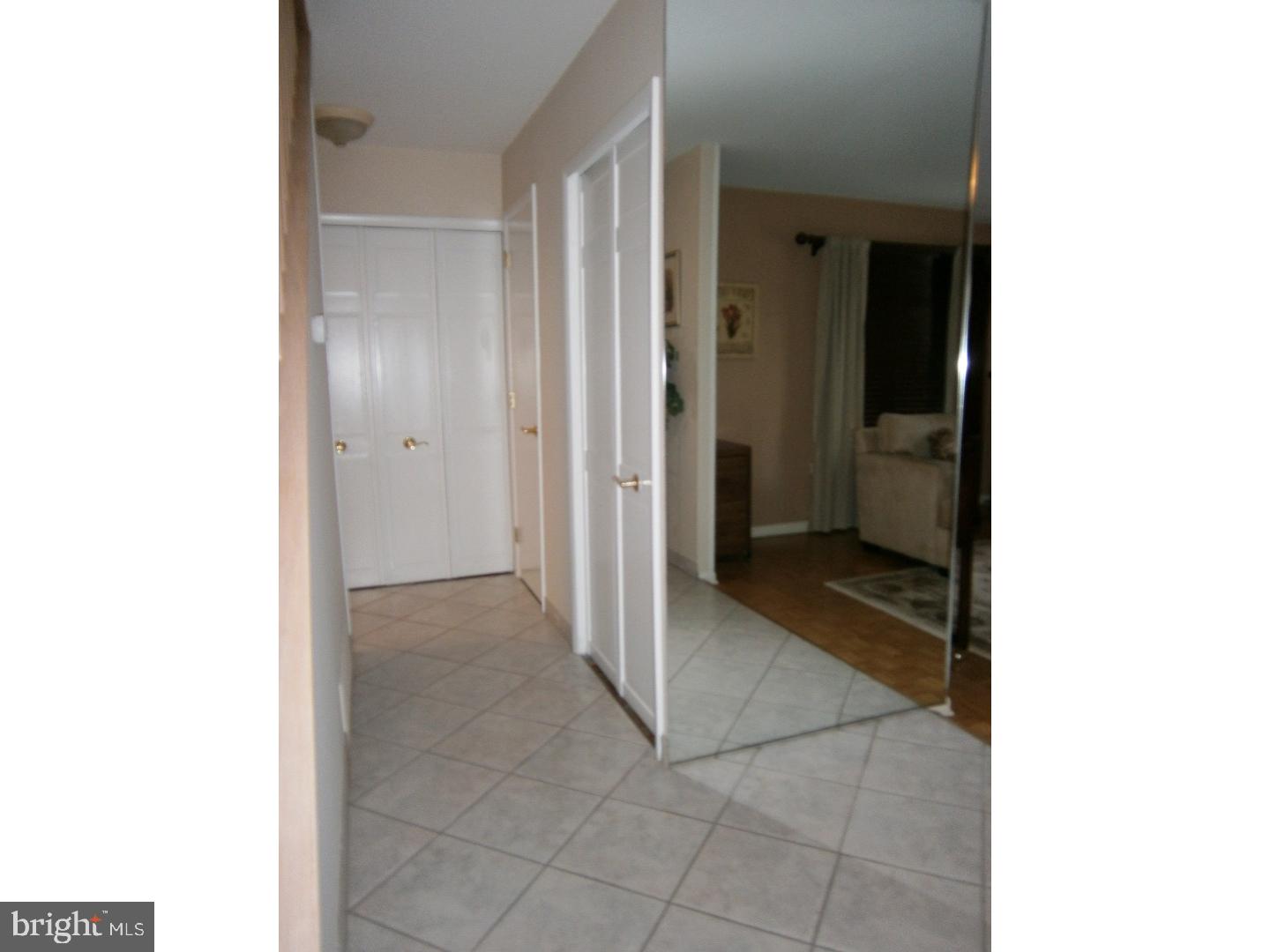 11023 Greiner Road Philadelphia, PA 19116 - Photo 3 of 25 Gallery Image 3