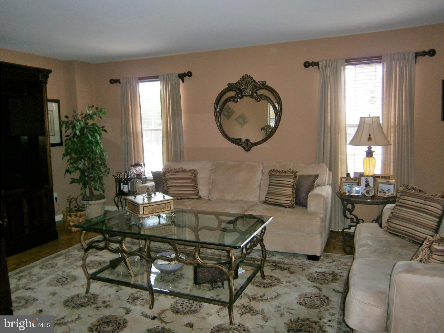 11023 Greiner Road Philadelphia, PA 19116 - Photo 4 of 25 Gallery Image 4