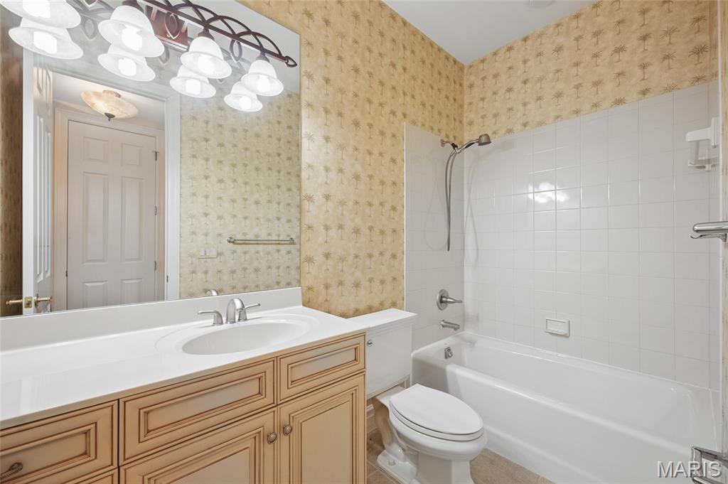 740 Stonebluff Court Chesterfield, MO 63005 - Photo 29 of 35