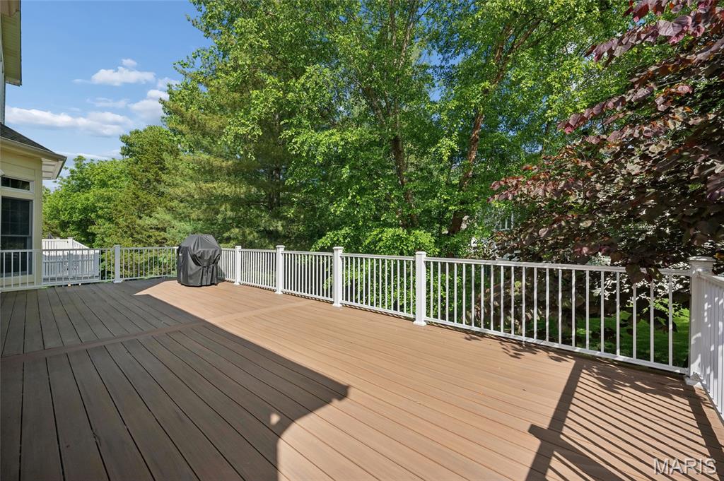 740 Stonebluff Court Chesterfield, MO 63005 - Photo 31 of 35