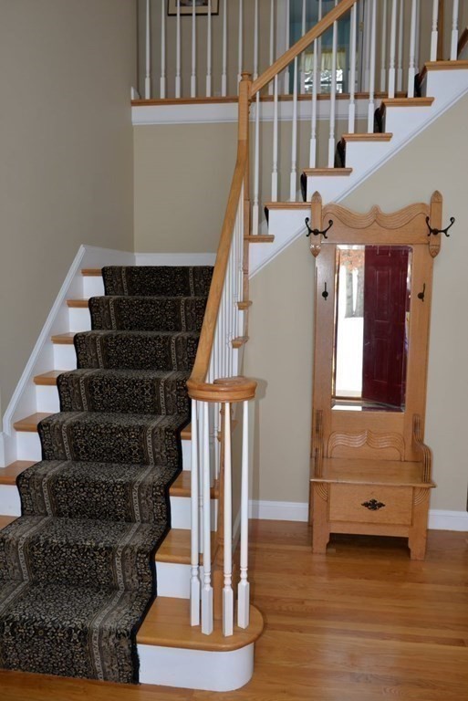 32 Juniper Road Upton, MA 01568 - Photo 3 of 41 Gallery Image 3