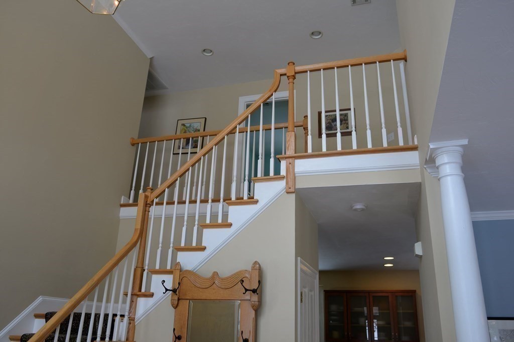 32 Juniper Road Upton, MA 01568 - Photo 4 of 41 Gallery Image 4