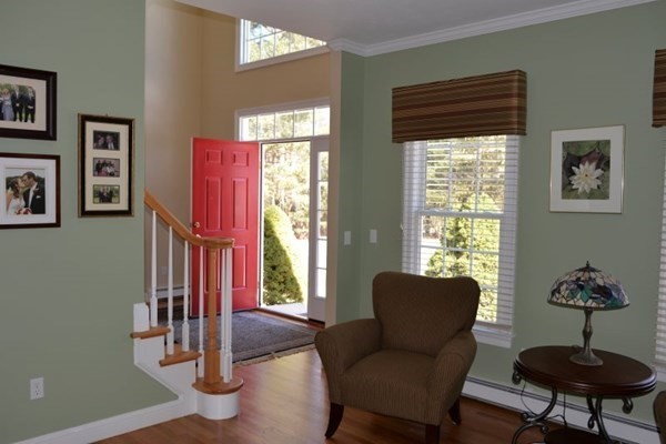 32 Juniper Road Upton, MA 01568 - Photo 5 of 41 Gallery Image 5