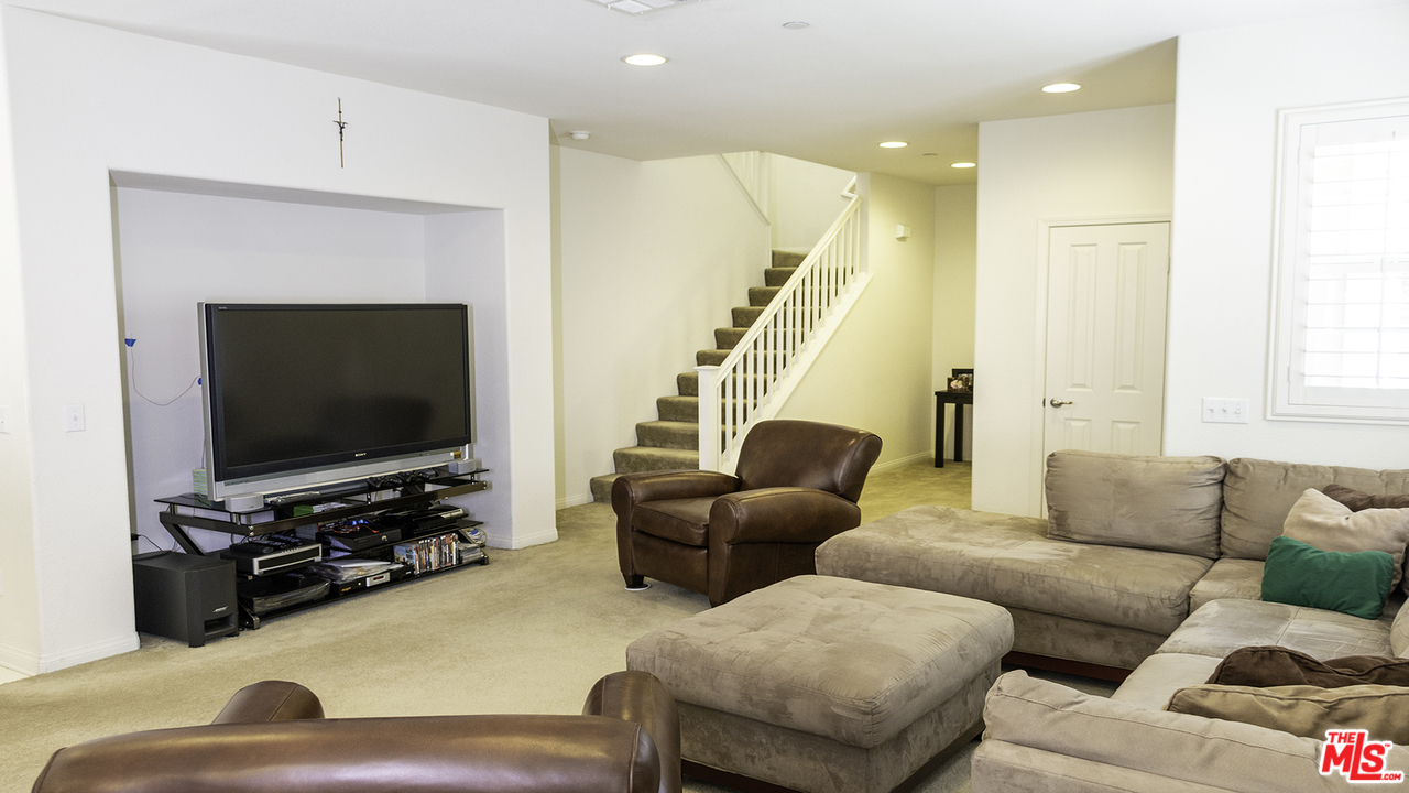 1882 Atlas Drive Riverside, CA 92501 - Photo 6 of 52