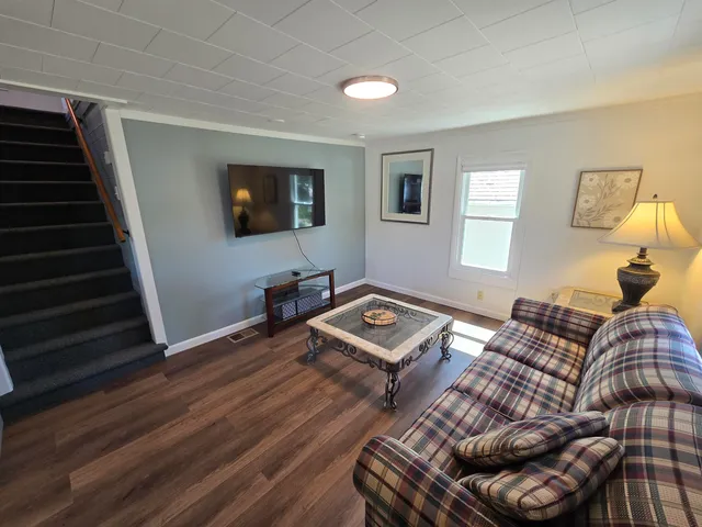 $2,000 | 117 B West Street, Winooski, VT 05404