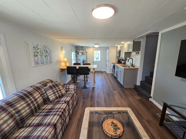 $2,000 | 117 B West Street, Winooski, VT 05404