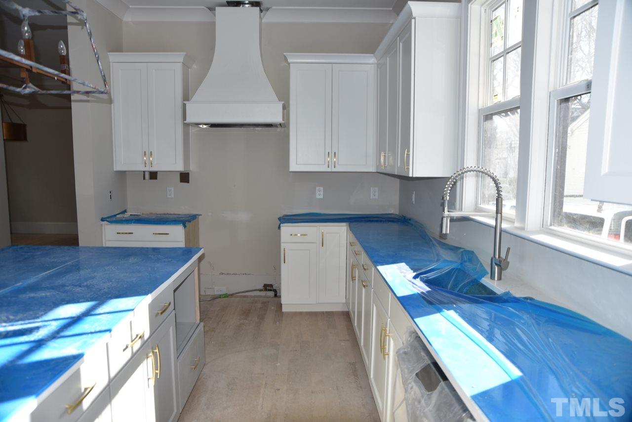 215 Furches Street Raleigh, NC 27607 - Photo 8 of 20