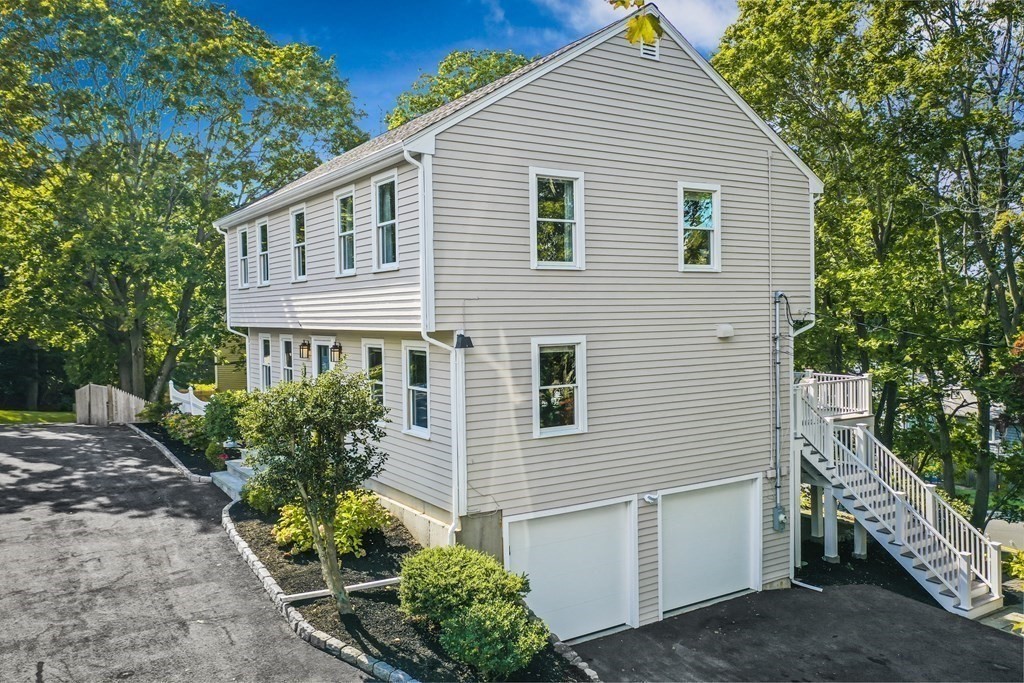 4 Rolleston Road Marblehead, MA 01945 - Photo 4 of 38