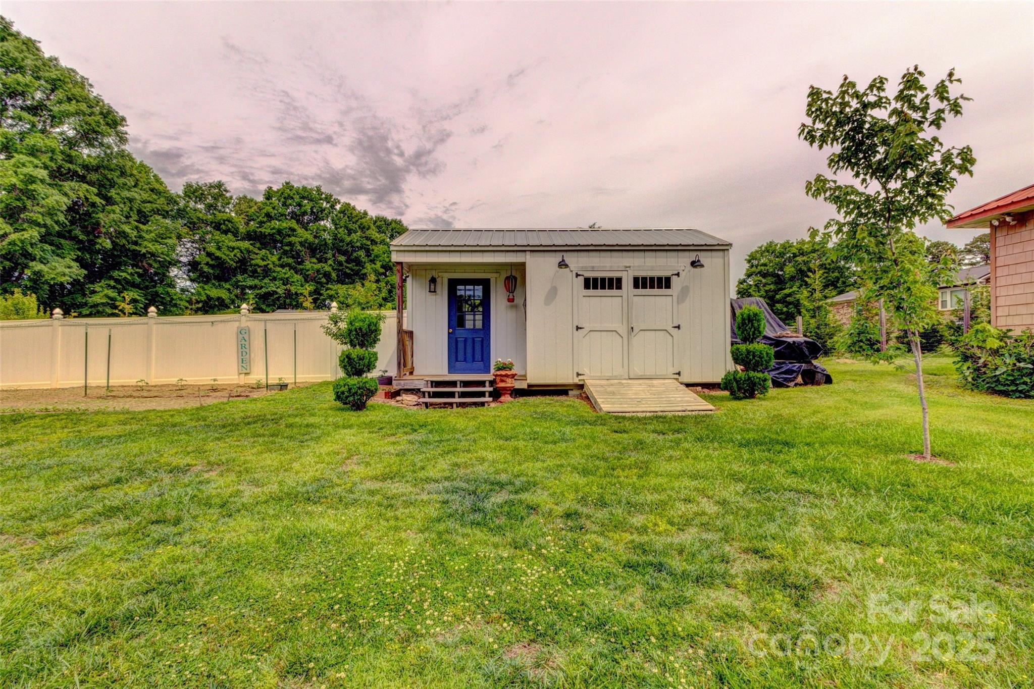 800 Sunset Road Cherryville, NC 28021 - Photo 19 of 20 a view of outdoor space and yard