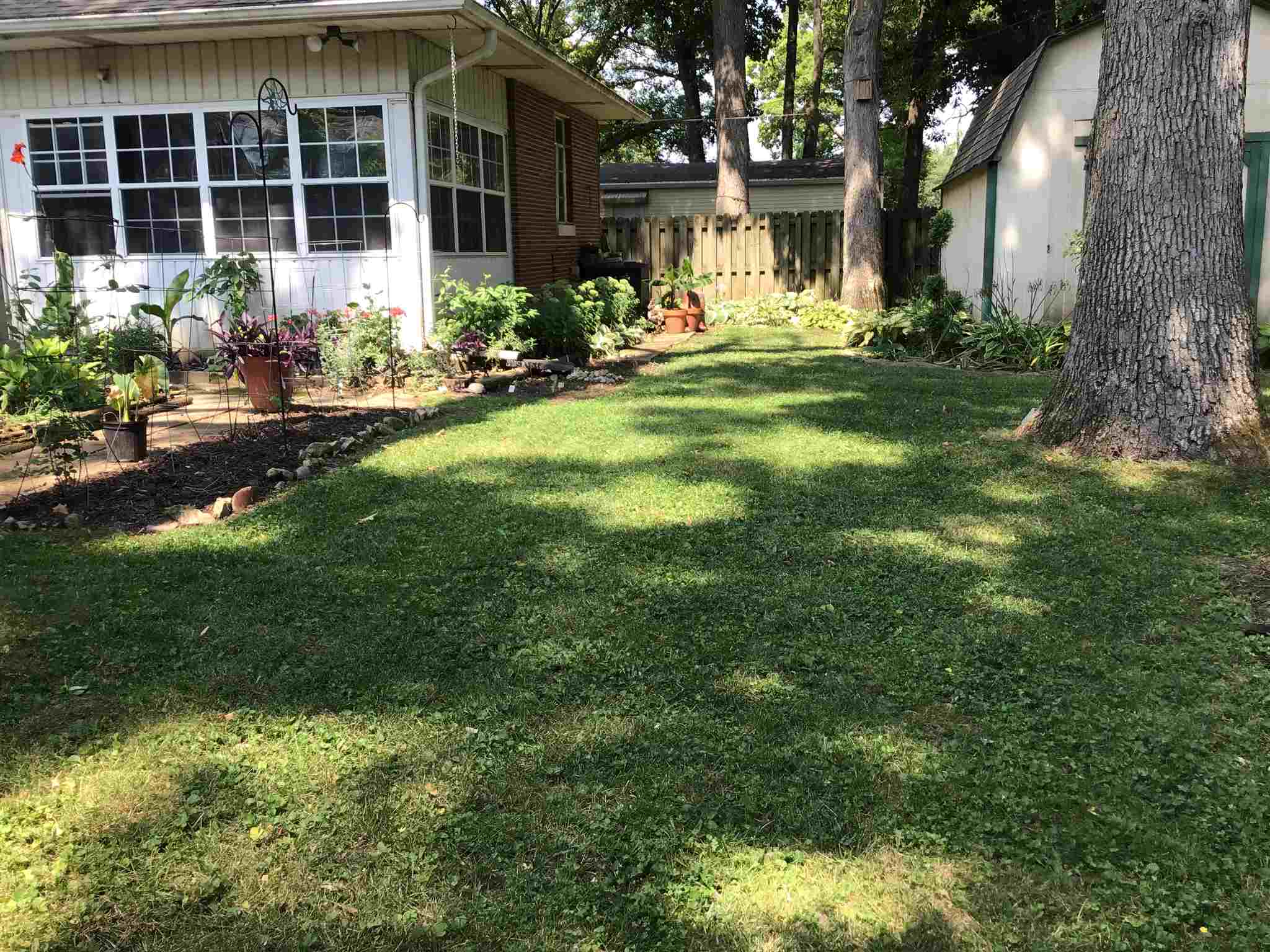 220 South Stradling Road Muncie, IN 47304 - Photo 2 of 25