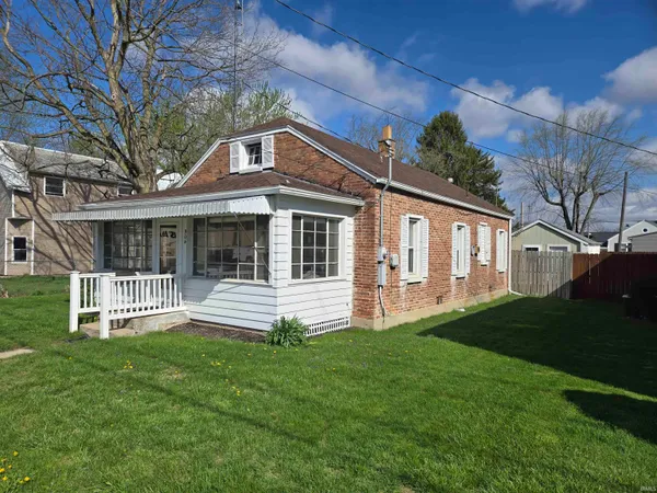 $64,900 | 904 West State Street, Albany, IN 47320