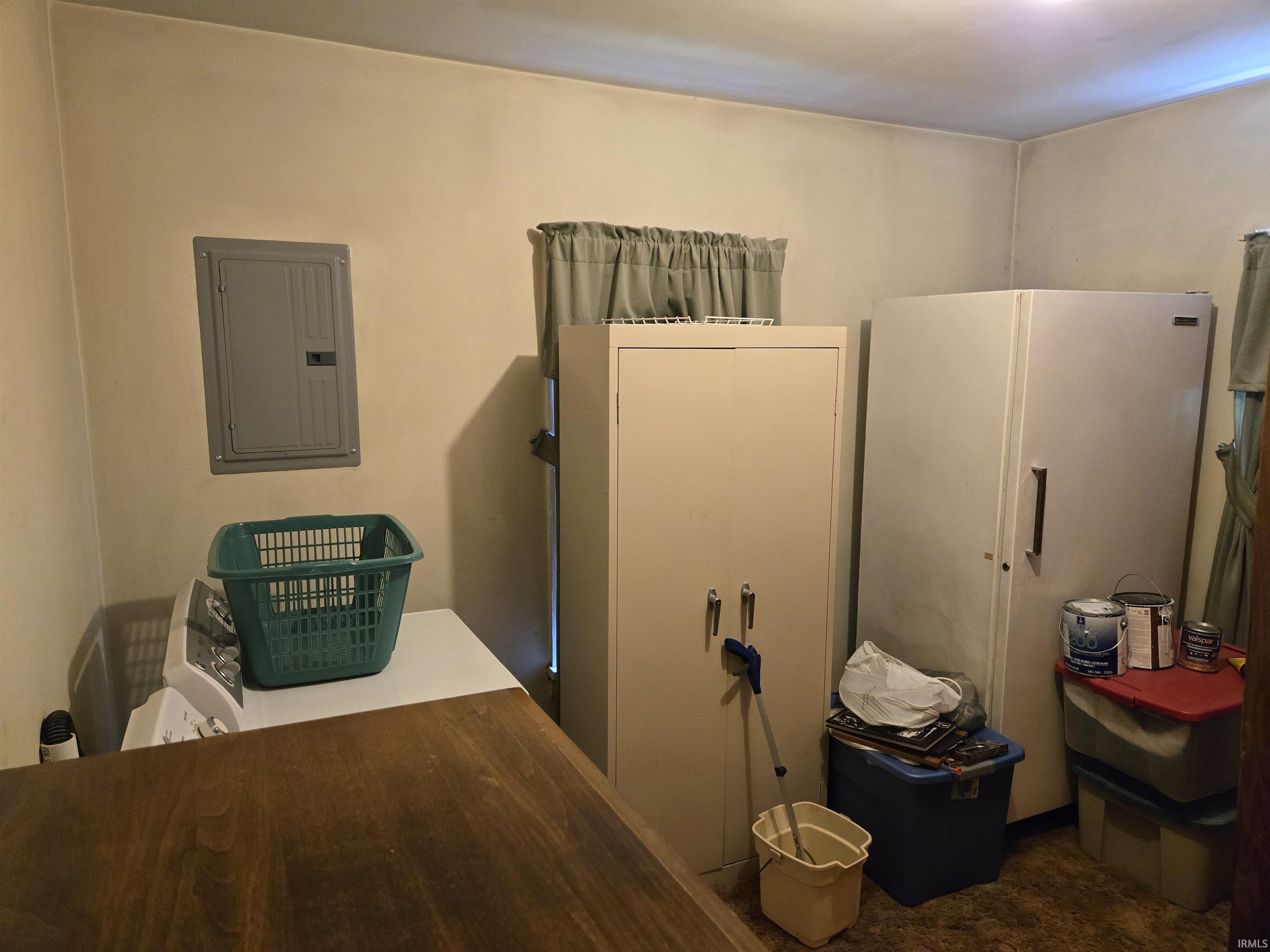 904 West State Street Albany, IN 47320 - Photo 11 of 18