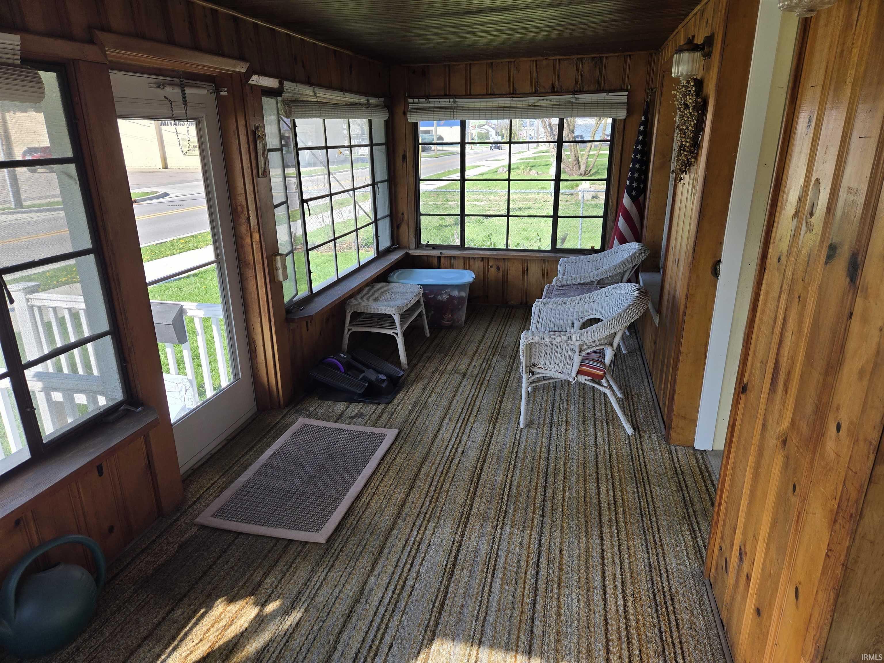 904 West State Street Albany, IN 47320 - Photo 14 of 18