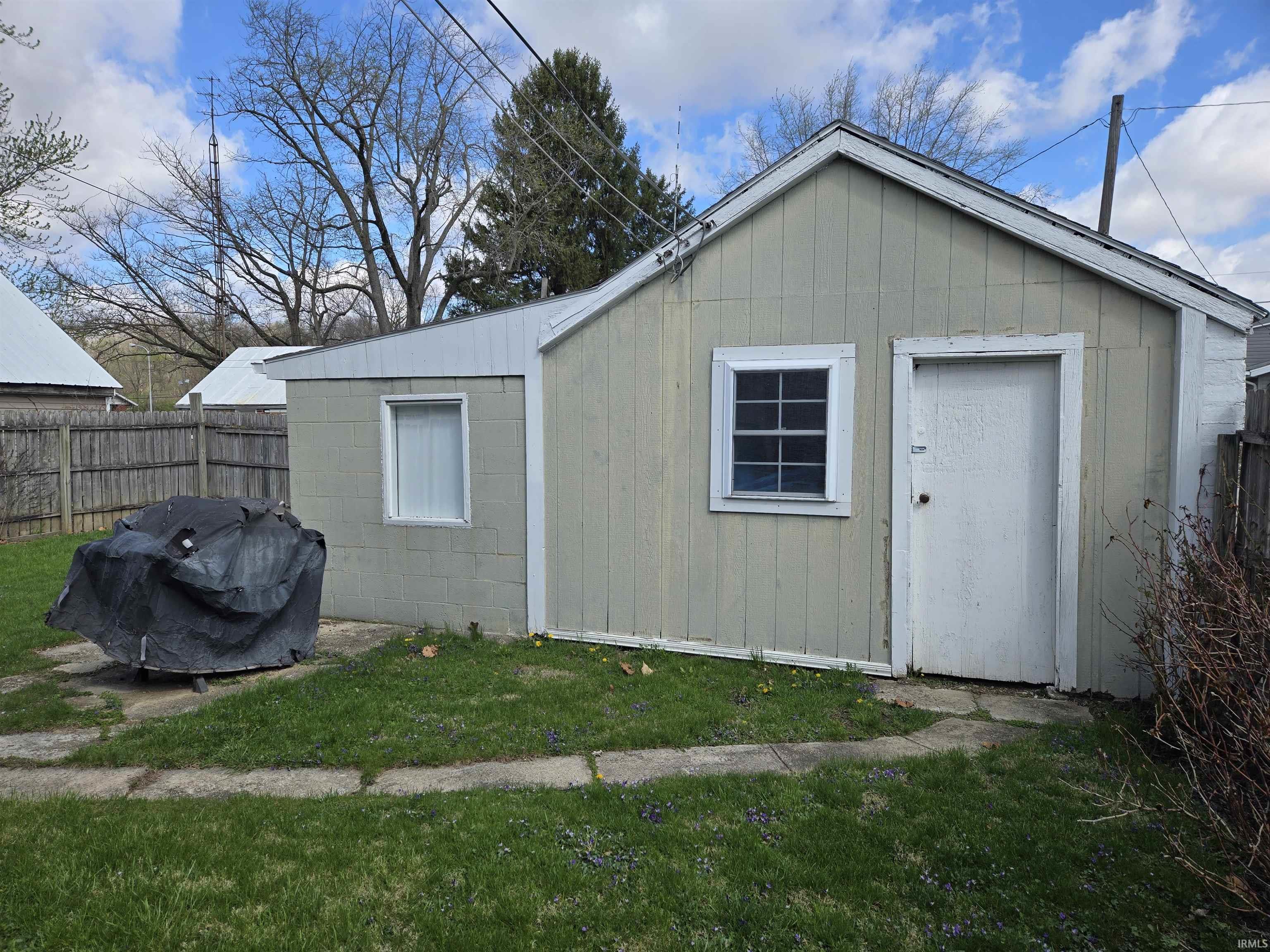 904 West State Street Albany, IN 47320 - Photo 16 of 18