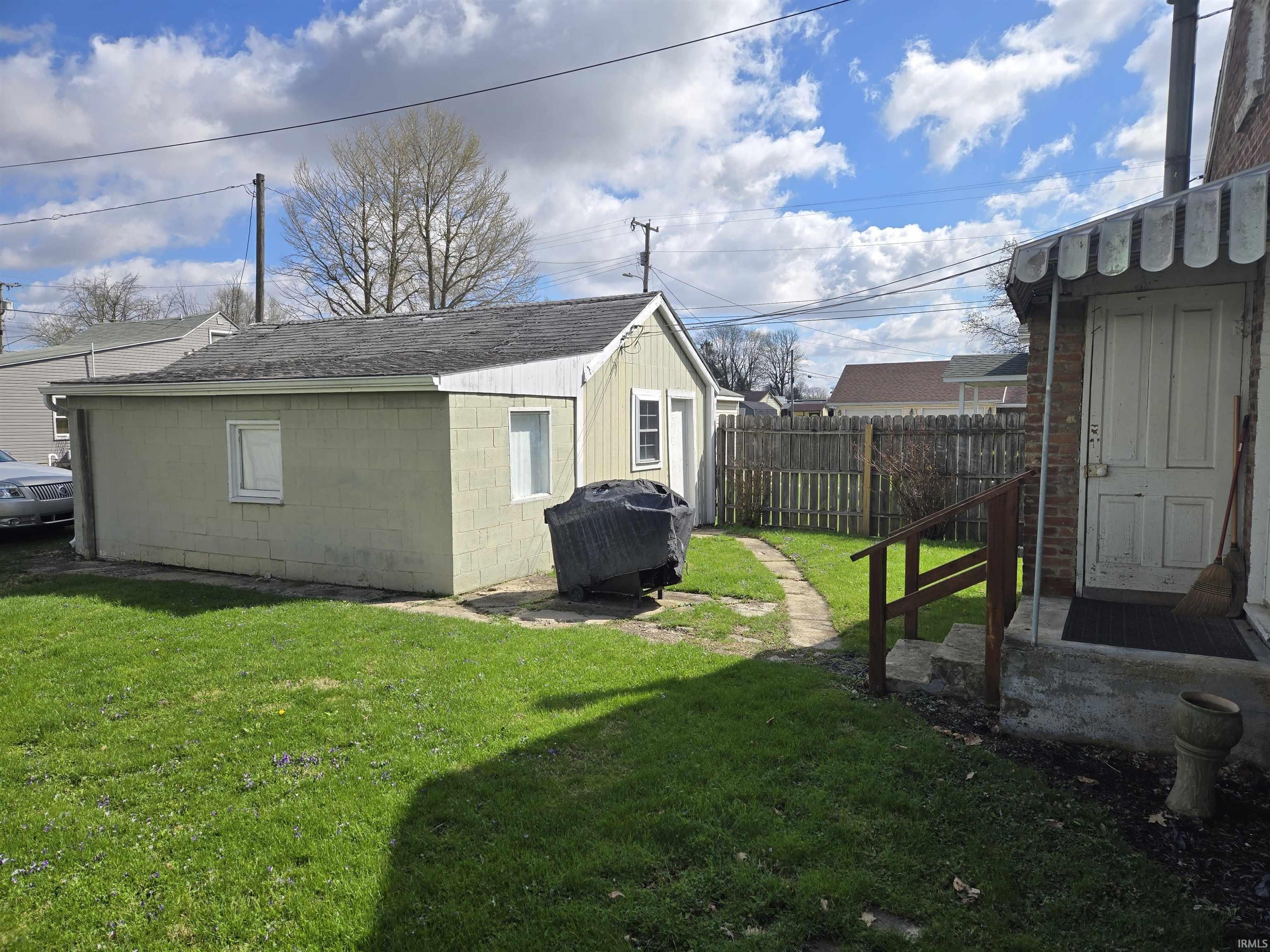 904 West State Street Albany, IN 47320 - Photo 17 of 18