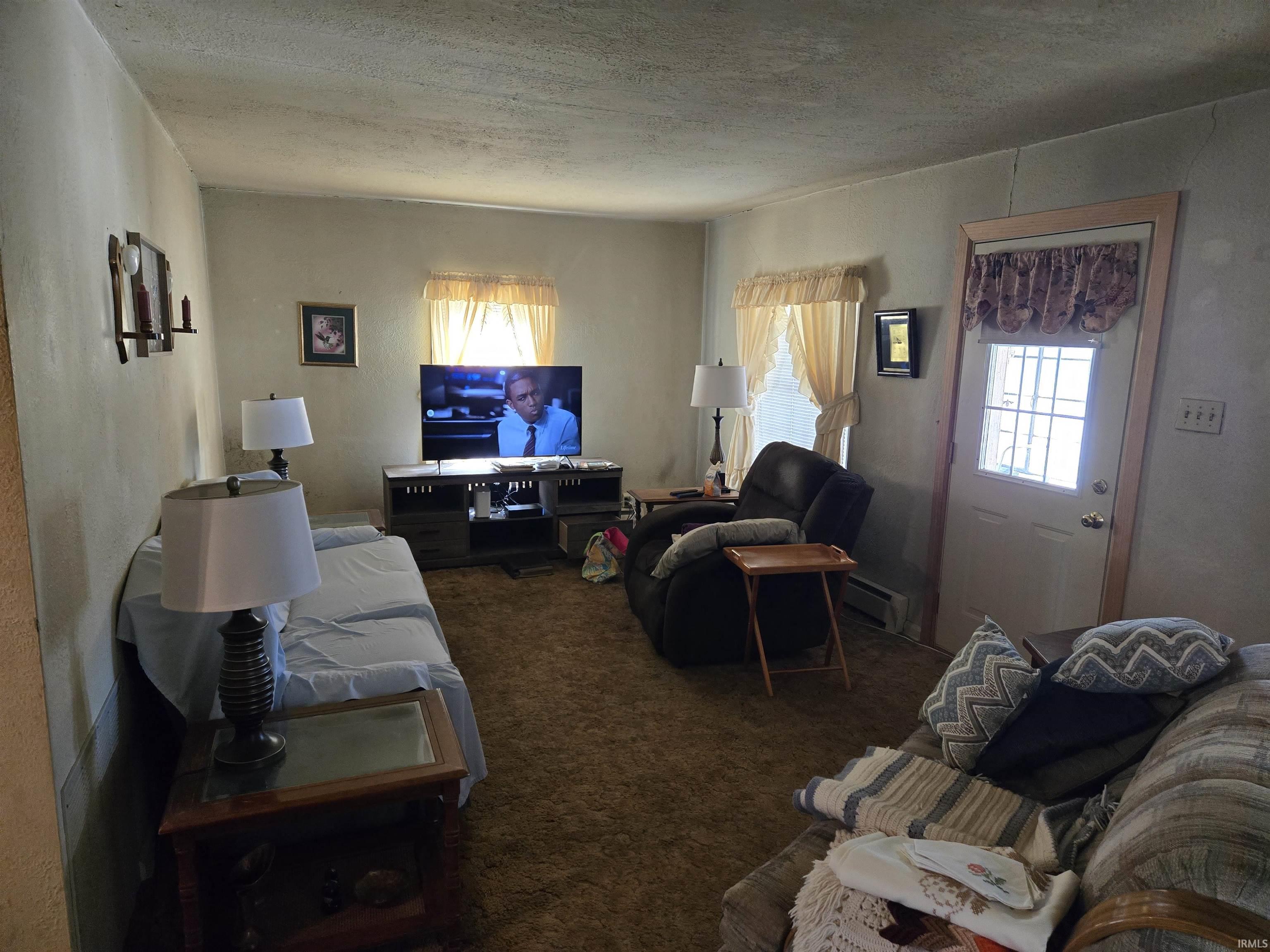 904 West State Street Albany, IN 47320 - Photo 3 of 18